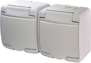Розетка 2-я с защитной крышкой ETI Schuko RHE-2s (белая/белая крышка, IP54) 4668019 фото