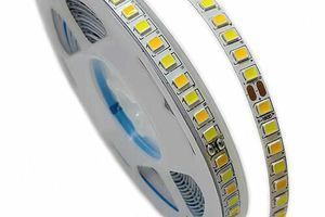 Світлодіодна LED стрічка 220В, 24В, 12В: яку вибрати для дому та офісу фото